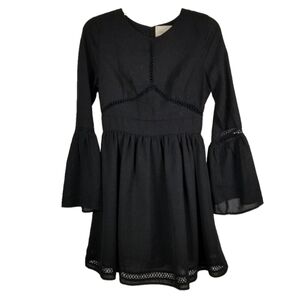 Moon River Womens Boho Flare Bell Sleeve Mini Dress Crochet Black Size Small LBD